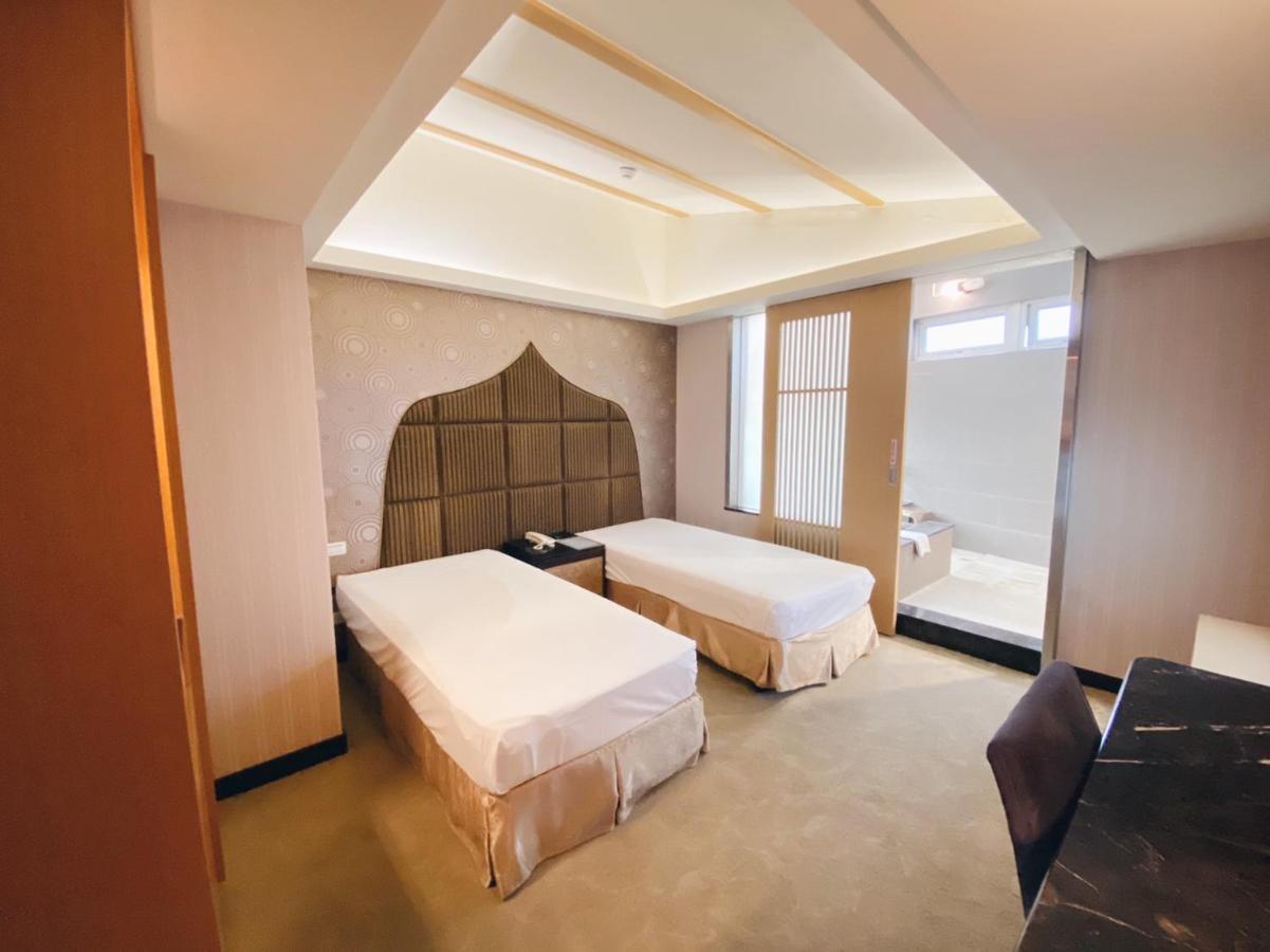 Jinshan Sakura Bay Hot Spring Hotel Extérieur photo