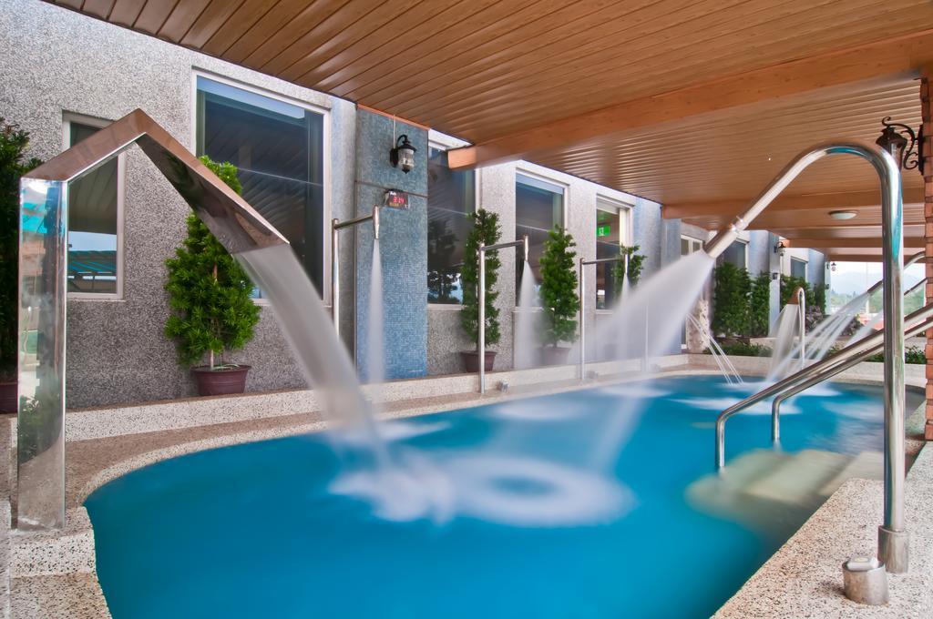 Jinshan Sakura Bay Hot Spring Hotel Extérieur photo